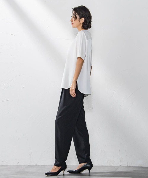 la.f…(ラエフ)の「バックサテンカットソー≪洗濯機で洗える≫(Tシャツ/カットソー・レディース・ネイビー/ホワイト/ブラック・9号/7号/11号)」の4枚目の写真