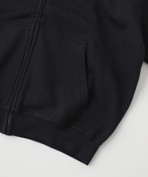 WISM(ウィズム)の「GARDENS&SEEDS / ガーデンズアンドシーズ BIG G ZIP-UP(パーカー・メンズ・ブラック・LARGE)」の12枚目の写真