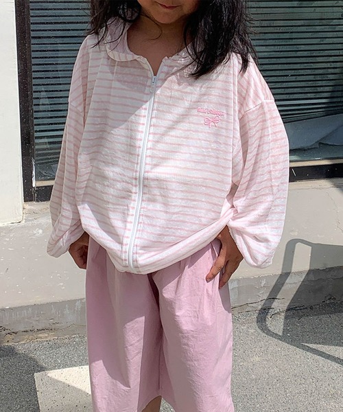 aimoha(アイモハ)の「【aimoha-KIDS-】薄手ボーダージップアップパーカー (SS)(パーカー・キッズ・グレー/ブルー/ピンク・110/120/130/140/150)」の1枚目の写真