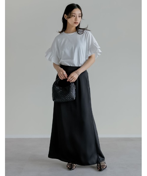 Re:EDIT(リエディ)の「綿天竺ショルダーフリルTシャツ(Tシャツ/カットソー・レディース・ホワイト/ブラック・MEDIUM/LARGE)」の4枚目の写真