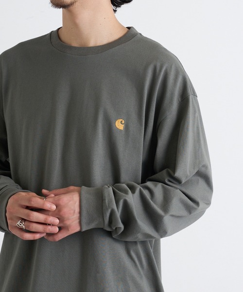 Carhartt WIP(カーハートダブリューアイピー)の「【Carhartt WIP】LOGO LS TEE i026392(Tシャツ/カットソー・メンズ・ブラウン/ブラック/ホワイト/チャコールグレー/グリーン・S/M/L/XL/XXL)」の4枚目の写真