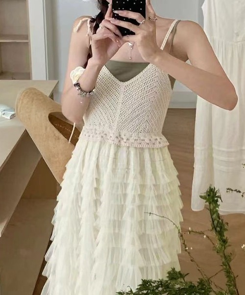 DAY CLOSET(デイ クローゼット)の「レディース ニット×チュールティアード異素材mixドッキングキャミワンピース(ワンピース・レディース・アイボリー/ホワイト・FREE)」の3枚目の写真