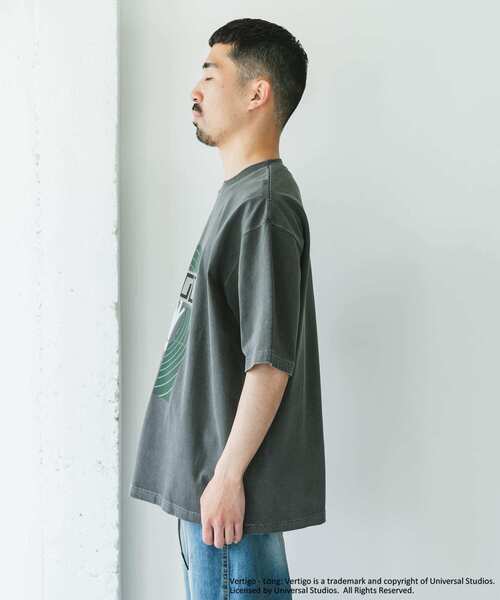 URBAN RESEARCH DOORS（アーバンリサーチドアーズ）の「UNIVERSAL(VERTIGO) T-SHIRTS（Tシャツ/カットソー・メンズ・ホワイト/チャコールグレー・MEDIUM/LARGE）」の21枚目の写真