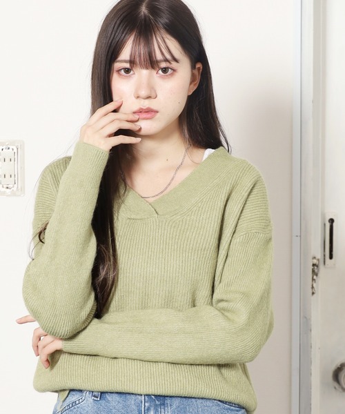 ROOPTOKYO(ループトウキョウ)の「▲Vネックプルオーバー ニット 冬服(ニット/セーター・レディース・ブラウン/グリーン・FREE)」の2枚目の写真