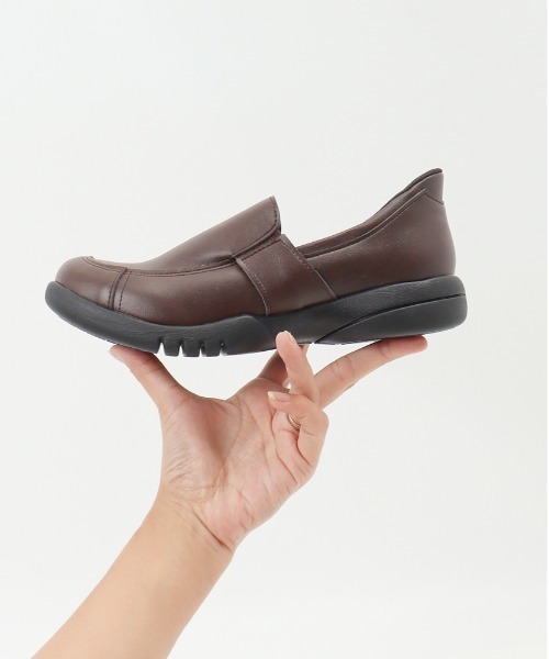 Re:getA(リゲッタ)の「Re:getA -リゲッタ スットオン ハンズフリーシューズ R333(スリッポン・レディース・ブラック/アイボリー/ダークブラウン・24-24.5cm/23-23.5cm)」の15枚目の写真