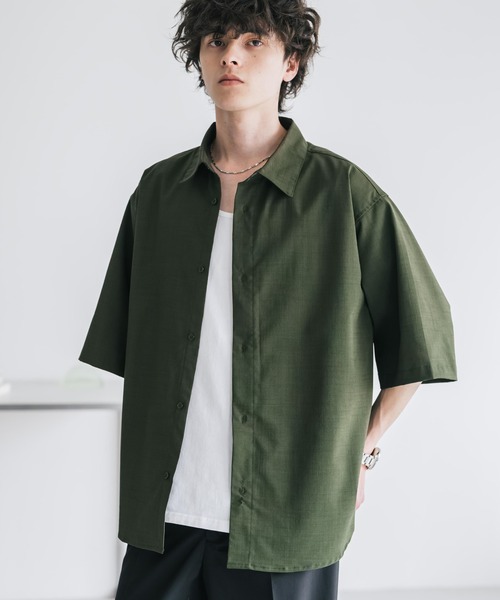 Rocky Monroe(ロッキーモンロー)の「新色追加 接触冷感多機能素材リネンライクオーバーサイズレギュラーカラー半袖シャツ(シャツ/ブラウス・メンズ・オフホワイト/ブラック/カーキ/ブルーグリーン/ネイビー/チャコール/ブラウン・L/M/XL)」の5枚目の写真