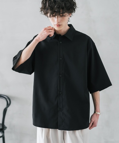 Rocky Monroe(ロッキーモンロー)の「新色追加 接触冷感多機能素材リネンライクオーバーサイズレギュラーカラー半袖シャツ(シャツ/ブラウス・メンズ・オフホワイト/ブラック/カーキ/ブルーグリーン/ネイビー/チャコール/ブラウン・L/M/XL)」の17枚目の写真