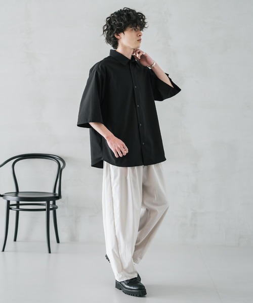 Rocky Monroe(ロッキーモンロー)の「新色追加 接触冷感多機能素材リネンライクオーバーサイズレギュラーカラー半袖シャツ(シャツ/ブラウス・メンズ・オフホワイト/ブラック/カーキ/ブルーグリーン/ネイビー/チャコール/ブラウン・L/M/XL)」の21枚目の写真