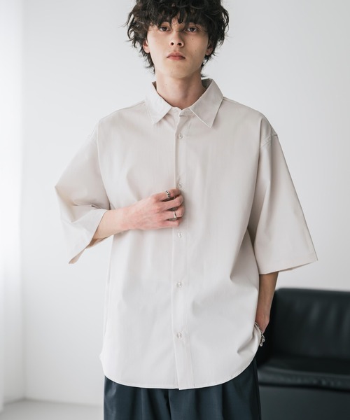 Rocky Monroe(ロッキーモンロー)の「新色追加 接触冷感多機能素材リネンライクオーバーサイズレギュラーカラー半袖シャツ(シャツ/ブラウス・メンズ・オフホワイト/ブラック/カーキ/ブルーグリーン/ネイビー/チャコール/ブラウン・L/M/XL)」の9枚目の写真