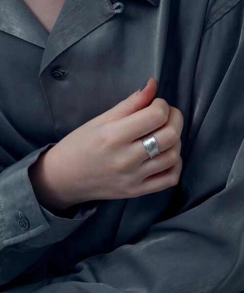 and cloud（アンドクラウド）の「Flutter Ring（リング・レディース・シルバー・13号/17号/9号）」の7枚目の写真