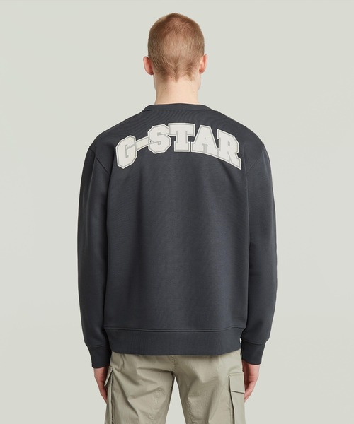 Running Dog Back Graphic Sweater/ブランドロゴグラフィック