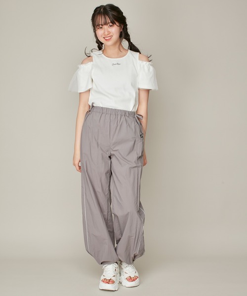 JENNI love(ジェニィラブ)の「そでチュールフリル重ねテレコトップス(Tシャツ/カットソー・キッズ・ピンク/オフホワイト/グレー・130cm/140cm/150cm/160cm)」の5枚目の写真