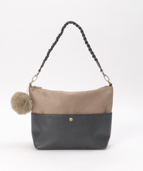 ikka（イッカ）の「【雑誌InRed1月・2月合併号掲載】バイカラー2WAYジップショルダーバッグ（ショルダーバッグ・レディース・ブラック/ブラウン/ライム/ダークベージュ・FREE）」の17枚目の写真