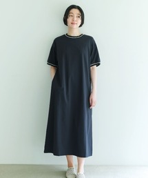 THREE FIFTY STANDARD（スリーフィフティースタンダード）の「ＴＨＲＥＥ　ＦＩＦＴＹ　ＳＴＡＮＤＡＲＤ　さらっとした着心地のラインリブワンピース〈ネイビー〉（ワンピース）」