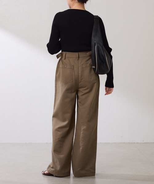 COLLAGE GALLARDAGALANTE（コラージュガリャルダガランテ）の「【OT】ヘンリーネックVニット（ニット/セーター・レディース・ブラック/オフホワイト・FREE）」の13枚目の写真