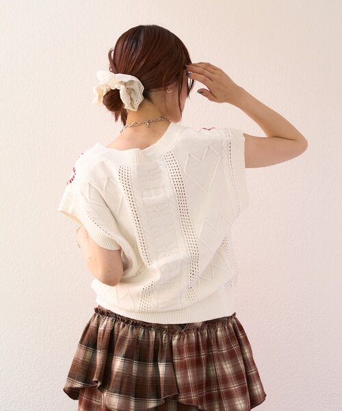 w closet（ダブルクローゼット）の「【25AW】ハート刺繍ニットベスト（ベスト・レディース・オフホワイト/ネイビー/ボルドー・FREE）」の20枚目の写真