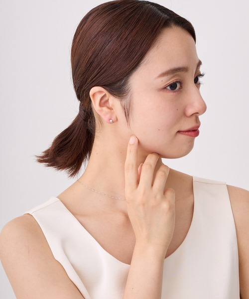CALIN STANDARD(カリンスタンダード)の「◆金属アレルギー対応◆◆made in japan◆【純金厚メッキ】シャイン 極小ミニマルカーブピアス(ピアス(両耳用)・レディース・シルバー/ゴールド/ピンクゴールド・FREE)」の17枚目の写真