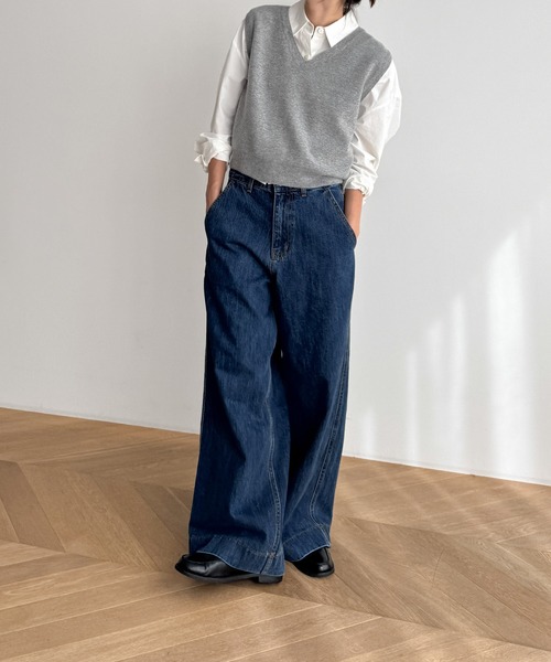 CANAL JEAN（キャナルジーン）の「SLEEK　カシミヤ混Vニットベスト（ベスト・レディース・グレー/ブラック/オリーブ/ブラウン・ONE SIZE）」の6枚目の写真