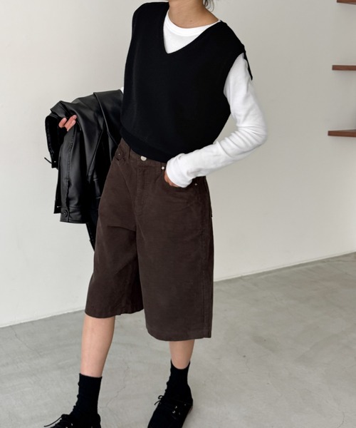 CANAL JEAN（キャナルジーン）の「SLEEK　カシミヤ混Vニットベスト（ベスト・レディース・グレー/ブラック/オリーブ/ブラウン・ONE SIZE）」の9枚目の写真