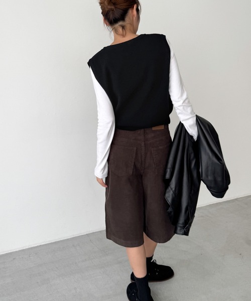 CANAL JEAN（キャナルジーン）の「SLEEK　カシミヤ混Vニットベスト（ベスト・レディース・グレー/ブラック/オリーブ/ブラウン・ONE SIZE）」の10枚目の写真