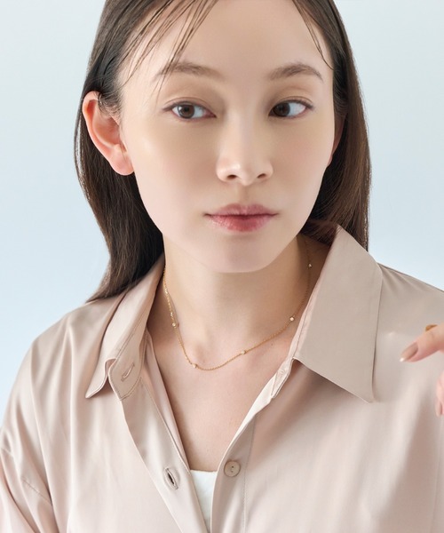 Phoebe(フィービィー)の「【金属アレルギー対応】ステーションビジューチョーカーネックレス/38cm~43cm(ネックレス・レディース・イエローゴールド・FREE)」の4枚目の写真