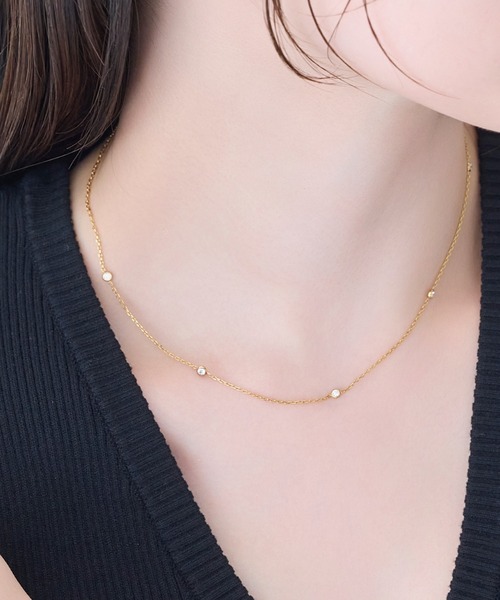 Phoebe(フィービィー)の「【金属アレルギー対応】ステーションビジューチョーカーネックレス/38cm~43cm(ネックレス・レディース・イエローゴールド・FREE)」の12枚目の写真