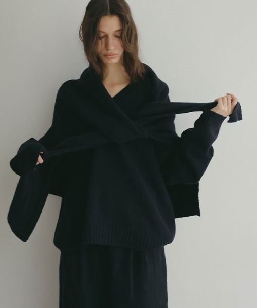 ETRE TOKYO(エトレトウキョウ)の「【再入荷!/ZOZO限定カラー】Vネック2wayニットプルオーバー(ニット/セーター・レディース・ネイビー/イエロー/オフホワイト/グレー・FREE)」の11枚目の写真