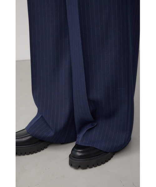 AZUL by moussy（アズールバイマウジー）の「ペンシルストライプワイドパンツ（スラックス・メンズ・ブルー系その他3/ブラック系その他・MEDIUM/LARGE）」の21枚目の写真