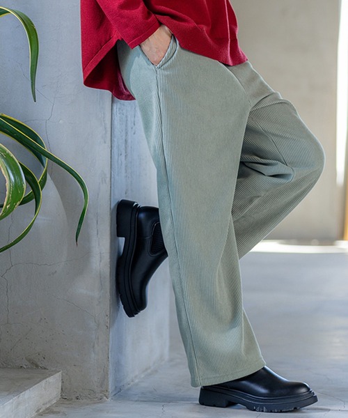 BELLUNA PLUS(ベルーナ)の「裏ベロアコーデュロイワイドパンツ股下63cm(その他パンツ・レディース・セージグリーン/グレイッシュベージュ/ブラック/チャコール・SMALL/LARGE/MEDIUM/X-LARGE)」の4枚目の写真