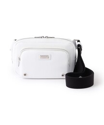 ✨極美品✨フルラ　ウエストポーチ　ボディーバッグ　オールレザー　白　男女兼用 ✨極美品✨フルラ ウエストポーチ ボディーバッグ オールレザー