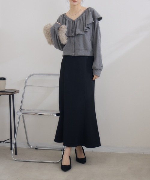 RU.TI.LE(ルチル)の「【RU.TI.LE】 ネックフリルカットカーディガン(カーディガン/ボレロ・レディース・チャコールグレー/ブラック・MEDIUM)」の21枚目の写真