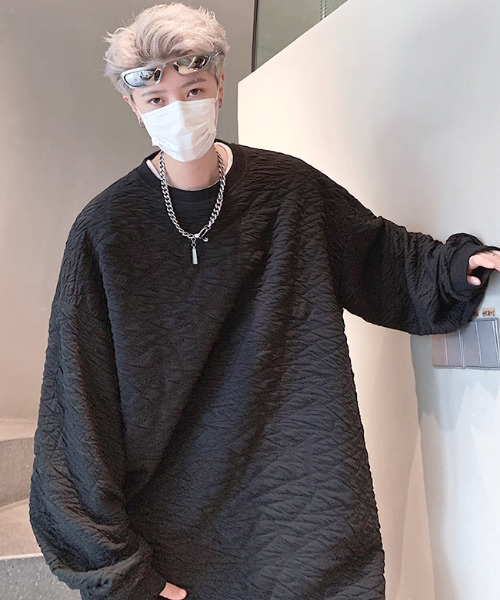 FVLMEN(フルメン)の「【FVLMEN】crease effect longsleeve crewneck tee/シワ加工 ロングスリーブ クルーネック T(Tシャツ/カットソー・メンズ・チャコールグレー/ホワイト/ブラック・MEDIUM/LARGE/X-LARGE)」の4枚目の写真