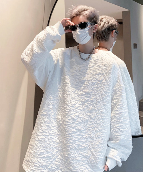 FVLMEN(フルメン)の「【FVLMEN】crease effect longsleeve crewneck tee/シワ加工 ロングスリーブ クルーネック T(Tシャツ/カットソー・メンズ・チャコールグレー/ホワイト/ブラック・MEDIUM/LARGE/X-LARGE)」の12枚目の写真