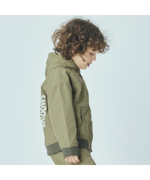 Smoothy(スムージー)の「Smoothy Nylon Zip parka / スムージー ナイロンジップパーカー(ブルゾン・キッズ・ブラック/カーキ・LARGE/X-LARGE/MEDIUM)」の5枚目の写真