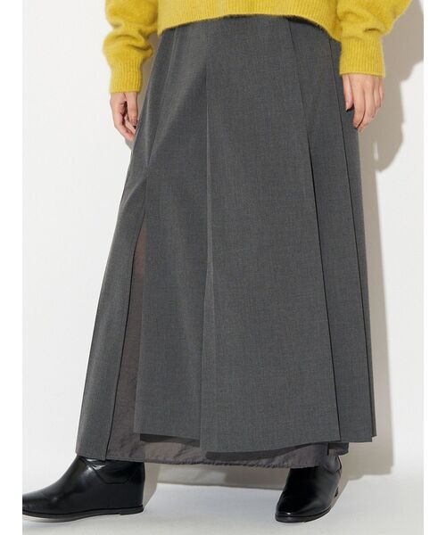 ELENDEEK（エレンディーク）の「スリットプリーツスカート（スカート・レディース・オフホワイト/グレー・01/02）」の13枚目の写真