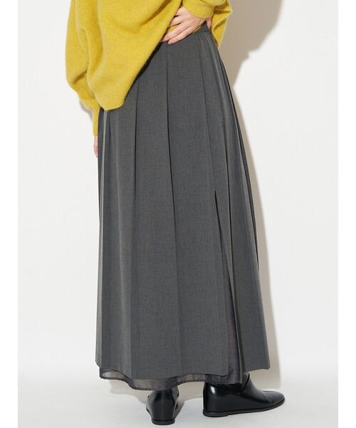 ELENDEEK（エレンディーク）の「スリットプリーツスカート（スカート・レディース・オフホワイト/グレー・01/02）」の14枚目の写真