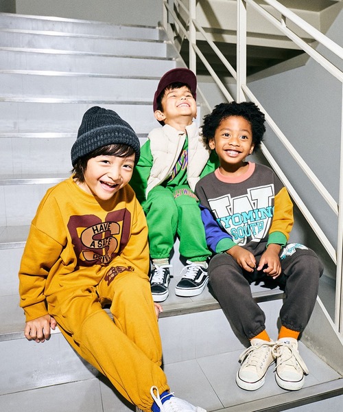 F.O.KIDS(エフオーキッズ)の「F.O.KIDS/エフオーキッズ カラバリグラフィック プリントデザインスウェットパンツ(スウェットパンツ・キッズ・パープル/グレー/ピンク/イエロー/グリーン/チャコール・140/150/160)」の12枚目の写真
