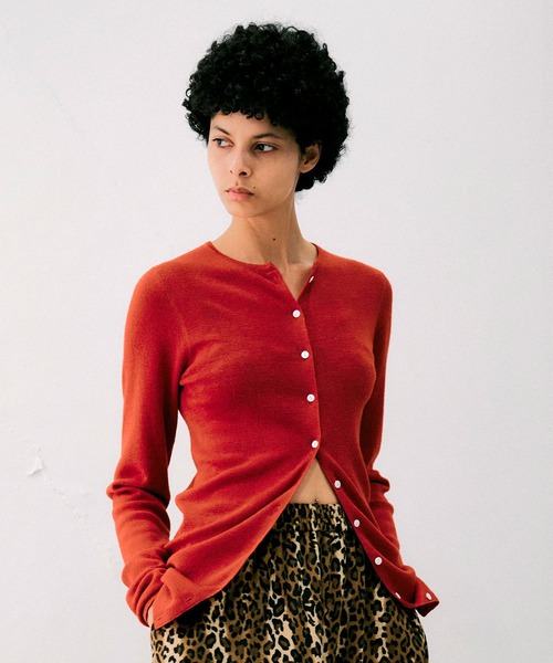 NOISE MAKER(ノイズメーカー)の「クルーネックミディ丈カーディガン(カーディガン/ボレロ・レディース・ブラック/レッド/ブラウン/パープル/グレー・FREE)」の5枚目の写真