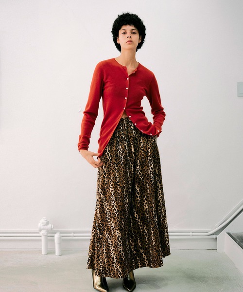 NOISE MAKER(ノイズメーカー)の「クルーネックミディ丈カーディガン(カーディガン/ボレロ・レディース・ブラック/レッド/ブラウン/パープル/グレー・FREE)」の21枚目の写真