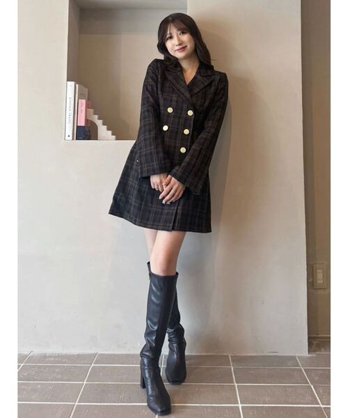 MERCURYDUO(マーキュリーデュオ)の「【WEB限定カラーあり】2WAYフィット&フレアジャケットワンピース(ワンピース・レディース・アイボリー/グレー/ダークグリーン/ブラウン/チャコールグレー・SMALL/MEDIUM)」の14枚目の写真