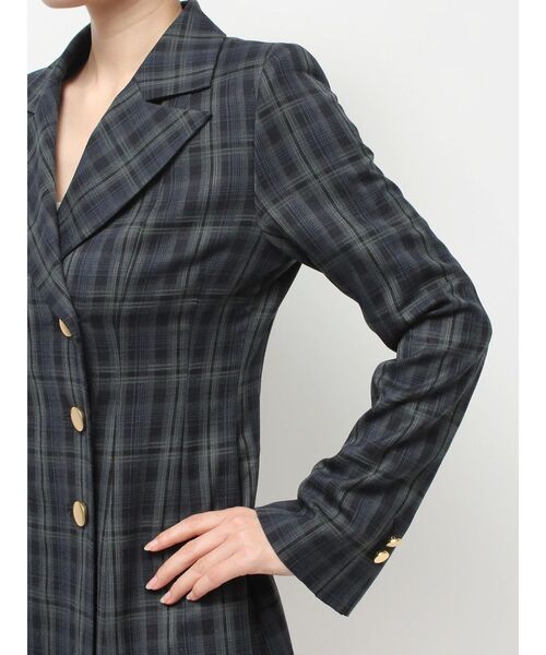 MERCURYDUO(マーキュリーデュオ)の「【WEB限定カラーあり】2WAYフィット&フレアジャケットワンピース(ワンピース・レディース・アイボリー/グレー/ダークグリーン/ブラウン/チャコールグレー・SMALL/MEDIUM)」の16枚目の写真