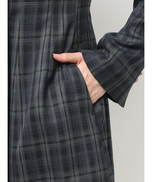 MERCURYDUO(マーキュリーデュオ)の「【WEB限定カラーあり】2WAYフィット&フレアジャケットワンピース(ワンピース・レディース・アイボリー/グレー/ダークグリーン/ブラウン/チャコールグレー・SMALL/MEDIUM)」の17枚目の写真