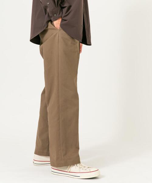 URBAN RESEARCH ROSSO MEN（アーバンリサーチロッソメン）の「『XLサイズあり』ストレッチモールスキン1タックワイドスラックス（その他パンツ・メンズ・ダークブラウン/ベージュ/ブラック・LARGE/X-LARGE/MEDIUM）」の17枚目の写真