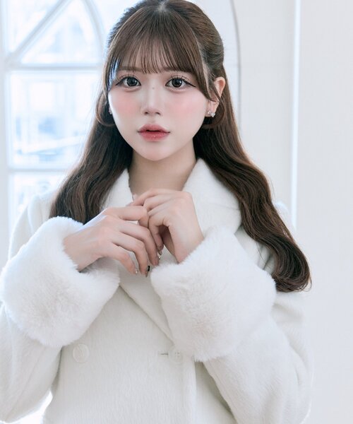 OLIVE des OLIVE（オリーブデオリーブ）の「【Belle Charme】スリムウエストファー付きコート（ステンカラーコート・レディース・ブラック/チェック/オフホワイト・SMALL/FREE）」の14枚目の写真