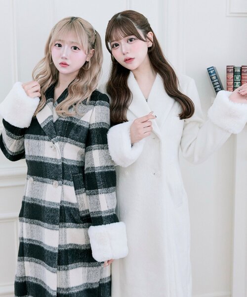 OLIVE des OLIVE（オリーブデオリーブ）の「【Belle Charme】スリムウエストファー付きコート（ステンカラーコート・レディース・ブラック/チェック/オフホワイト・SMALL/FREE）」の17枚目の写真