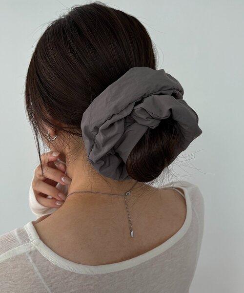 CAPRICIEUX LE'MAGE(カプリシューレマージュ)の「〈GOLDY/ゴールディ〉シャカシャカシュシュ(シュシュ・レディース・グレー/ブラック/ホワイト・FREE)」の9枚目の写真