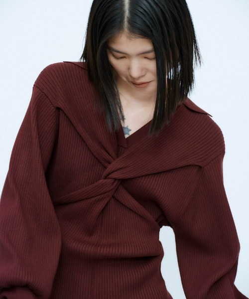 THINGS THAT MATTER（シングス ザット マター）の「TWIST POLO KNIT / ツイストポロニット（ニット/セーター・レディース・ボルドー/ブラック/オフホワイト/グレー・FREE）」の22枚目の写真
