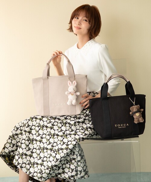 TOCCA(トッカ)の「TOCCA AMICO CANVAS TOTE キャンバストート(トートバッグ・レディース・ブラック系/ピンク系/ベージュ系/ライラック系/アイボリー系/ブラック系5/ベージュ系1・F)」の5枚目の写真