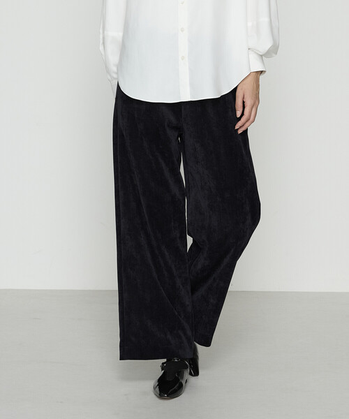 Gabardine K.T（ギャバジンケーティー）の「コーデュロイ ワイドパンツ（その他パンツ・レディース・グレー/ブラック/ライトベージュ/ブルー・11号/7号/9号）」の5枚目の写真