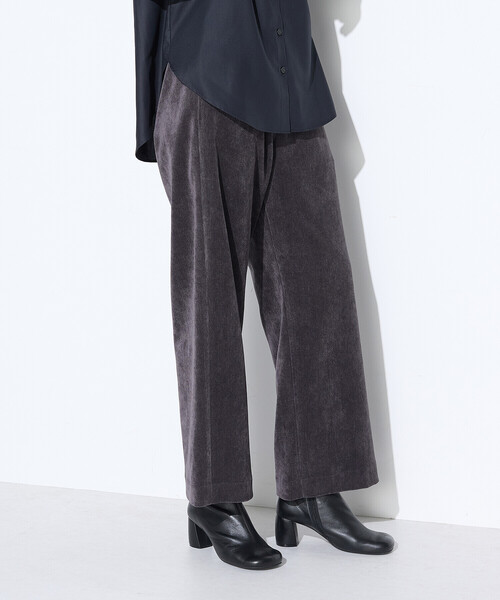 Gabardine K.T（ギャバジンケーティー）の「コーデュロイ ワイドパンツ（その他パンツ・レディース・グレー/ブラック/ライトベージュ/ブルー・11号/7号/9号）」の21枚目の写真
